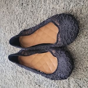 Mudd Cushioned Flats